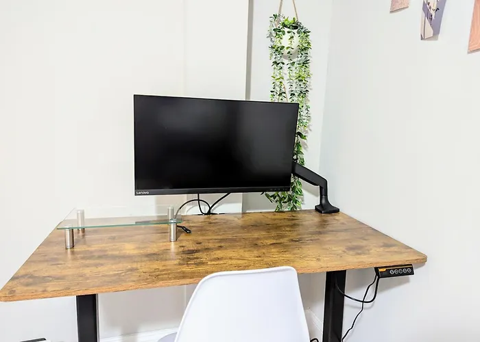 Private Room At A 3 Bedroom Apt At The Heart Of East Village - Shared Apartment