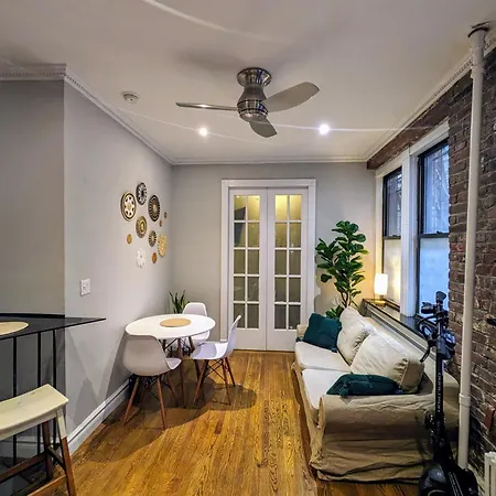 Private Room At A 3 Bedroom Apt At The Heart Of East Village - Shared Apartment New York Exterior photo